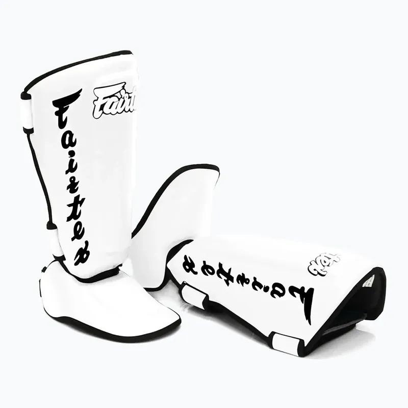 Akční Nabídka Holenní chrániče Fairtex Detachable In-Step Shin Pads A.K.A. "Twister" white