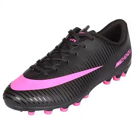 Cleats Man kopačky černá Novinka