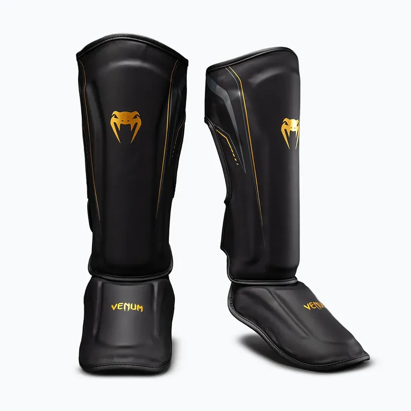 Časově Omezené Chrániče holení a chodidel Venum Streamline Shin black/gold Novinka