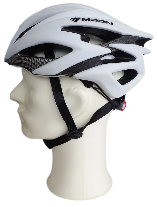 Cyklistická helma Brother stříbrná - velikost M (55/58 cm) 2022 - L Vysoce Kvalitní