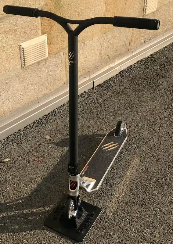 Custom freestyle koloběžka Bestial Wolf Jager stříbrná Výhodná Nabídka