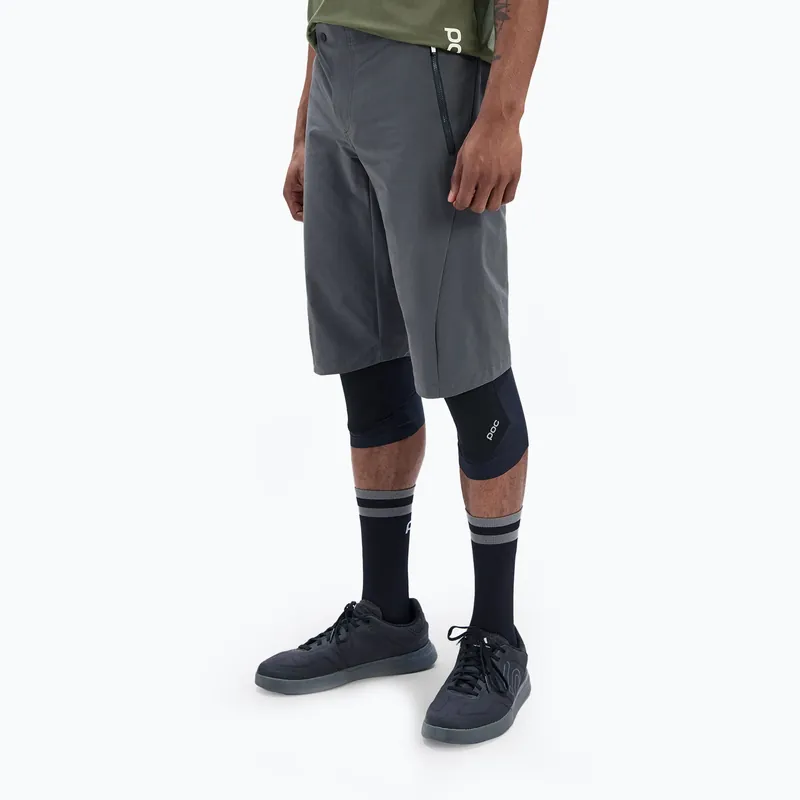 Aktuální Pánské cyklistické šortky POC Essential Enduro sylvanite grey