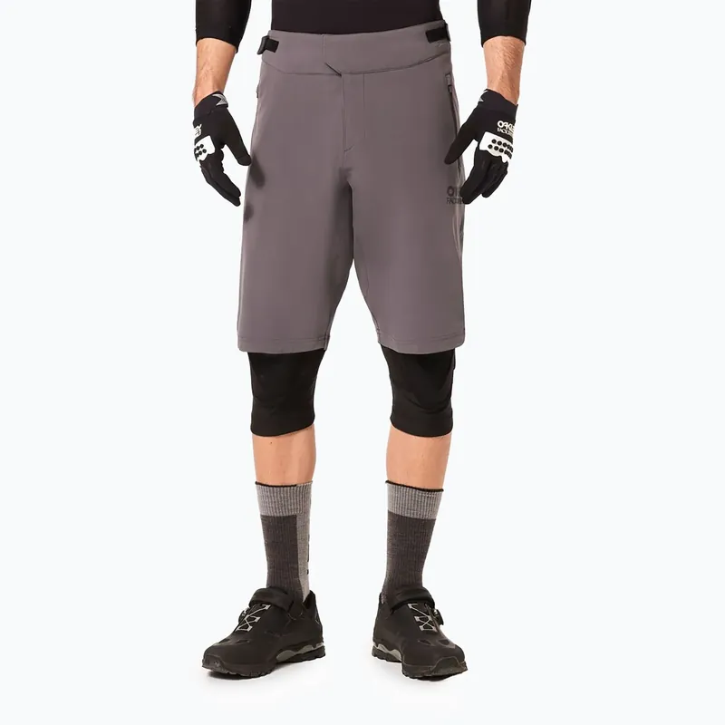 Pánské cyklistické kraťasy Oakley Factory Pilot Lite I uniform grey Akce