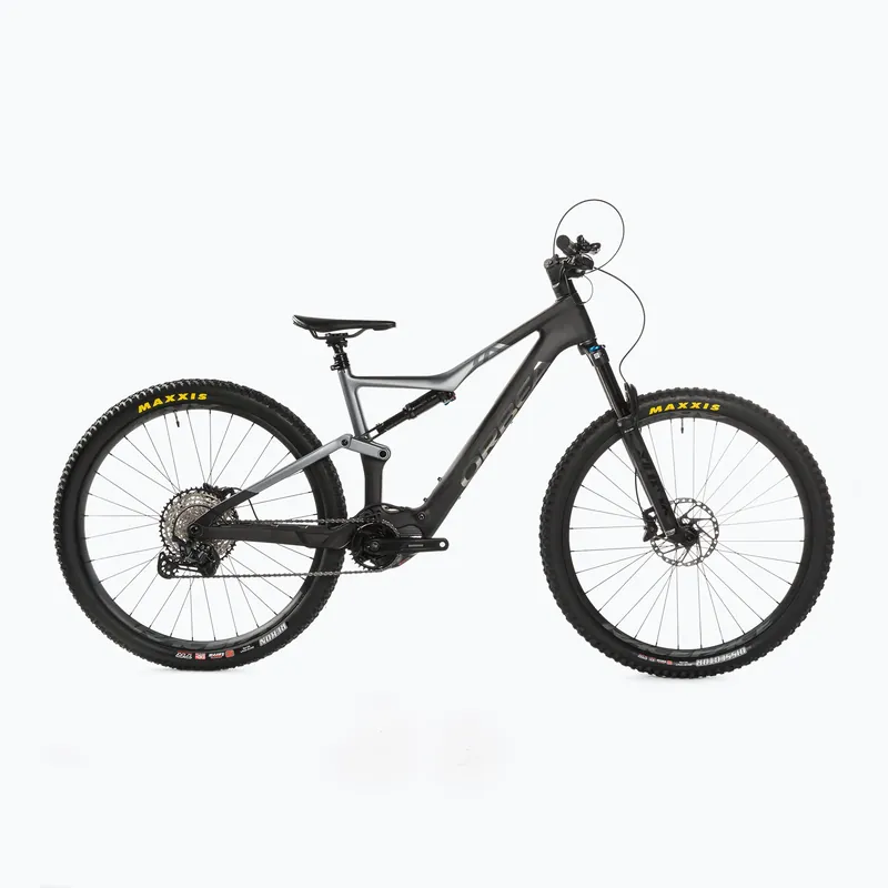 Sezónní Sleva Elektrokolo Orbea Rise M20 stříbrno-černé N37405V2 2023