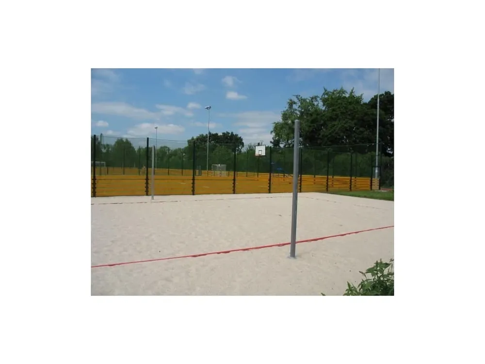 Beach volejbalové sloupky (ZN) prům.102mm + pouzdra a víčka Vysoce Kvalitní