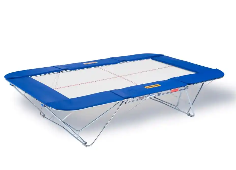 Tréninková trampolína Master 45x45, 32mm vč. zvedacího vozíku na kolečkách "Safe & Comfort" Zlevněný