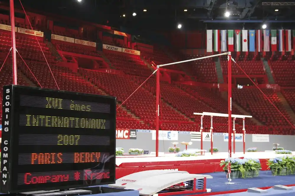 Nejlepší Cena Soutěžní hrazda Gymnova "LONDON" - schválená FIG, zkrácená délka kotvících lan