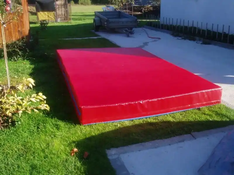 Sezónní Sleva Molitanová žíněnka různých rozměrů a materiálů potahu