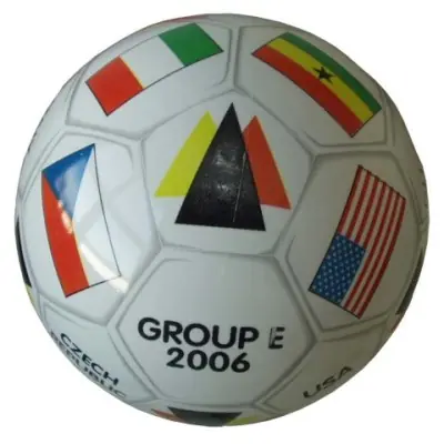 Novinka Mondo Potištěný kopací míč GROUP - E
