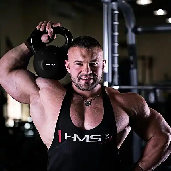 Kettlebell pokrytý vinylem HMS KNV12 12 kg, černý Ověřený