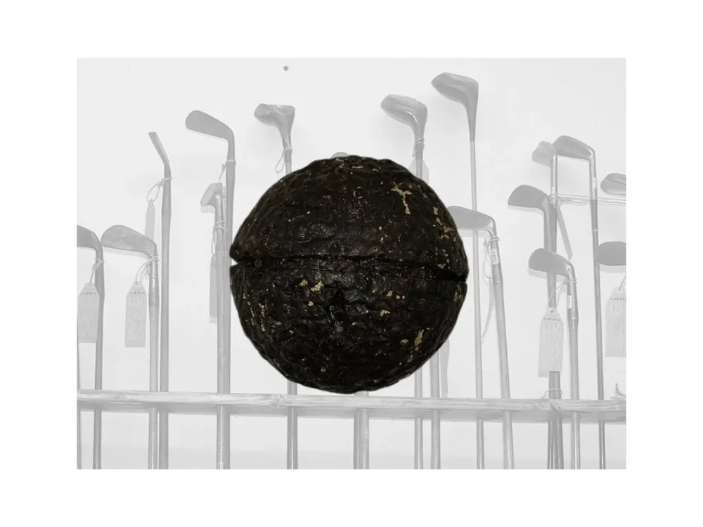 Historický golfový míček neznámého výrobce Časově Omezené
